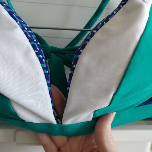 207.  JoyLab Swim Top - Size Large. Reversible - Picture 4 of 7